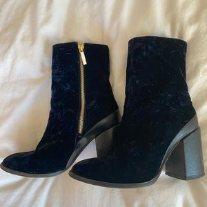 Dear Frances crushed navy velvet heeled booties, size 38 EU / 7.5 US